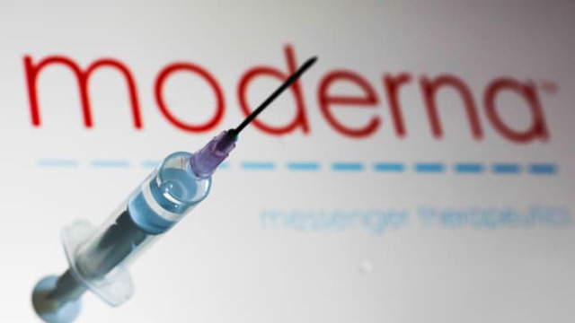 Εφτασαν στην Ελλάδα οι πρώτες 8.000 δόσεις του εμβολίου της Moderna 